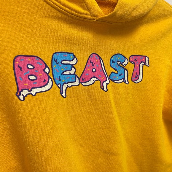 Mr. Beast Yellow Hoodie - Picture 3 of 10